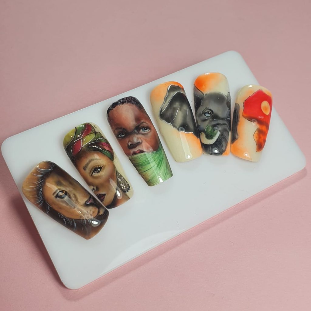 Kreative Pinselmalerei auf höchstem Niveau - besuche uns in Berlin Reinickendorf und erlebe einzigartige Nagelkunst.